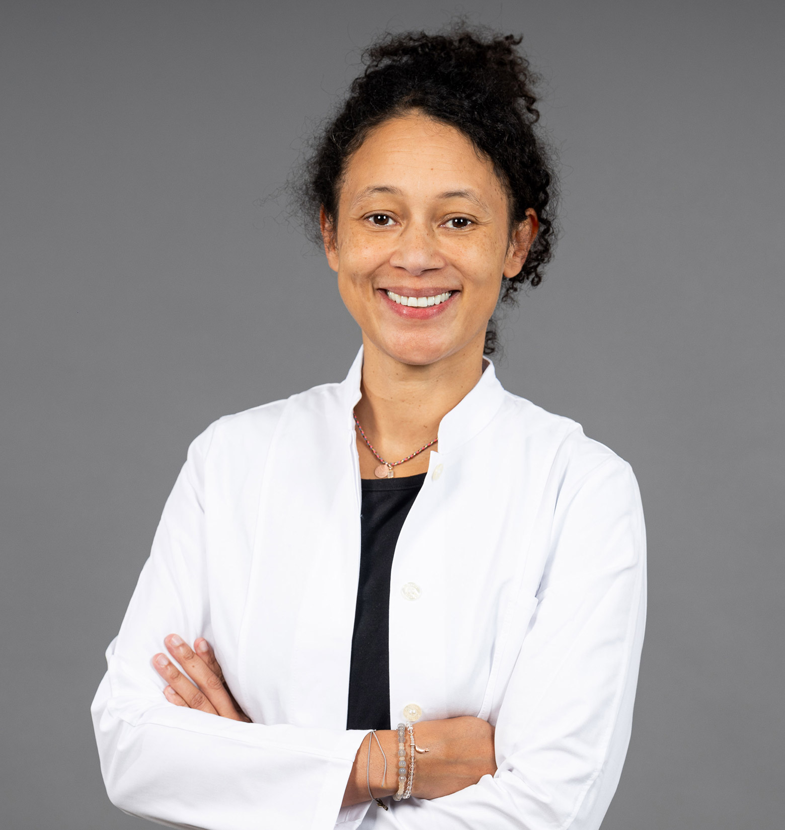 Frau Dr. Iris Pschierer